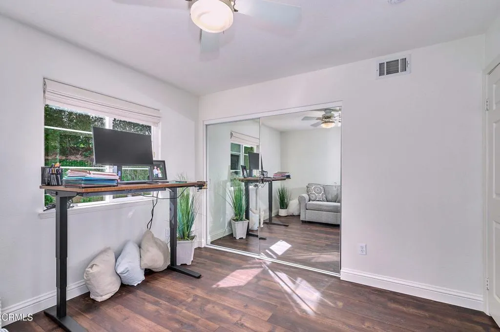 914 Corte Augusta, Camarillo, California 93010 home-pic-13