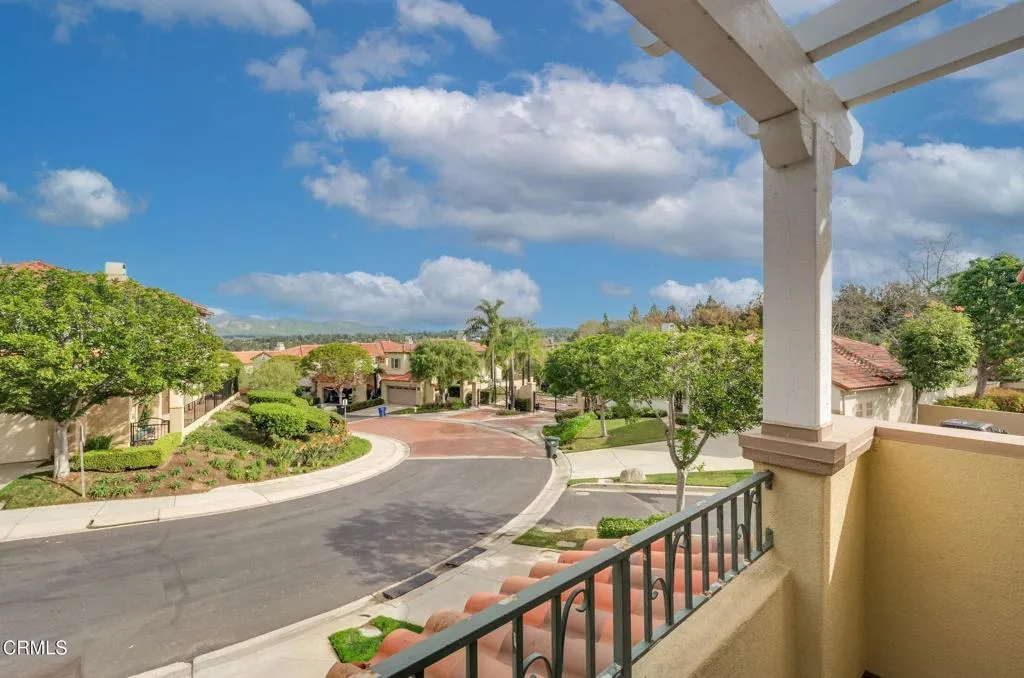 914 Corte Augusta, Camarillo, California 93010 home-pic-10