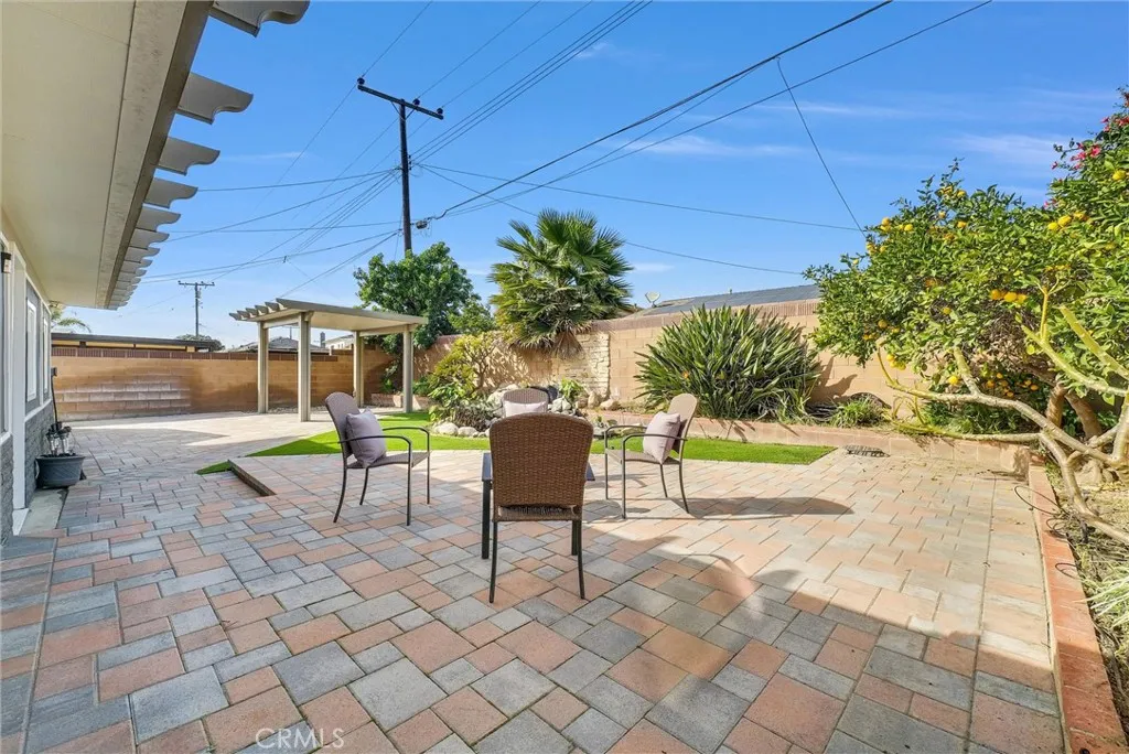 1879 E Cyrene, Carson, California 90746 home-pic-39