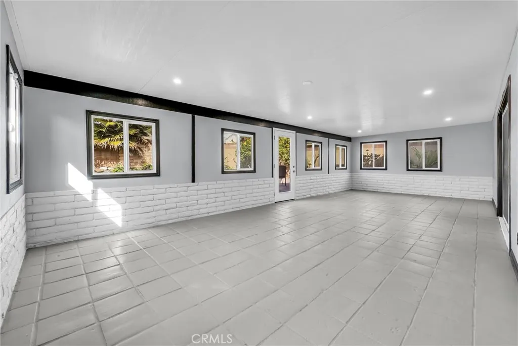 1879 E Cyrene, Carson, California 90746 home-pic-21