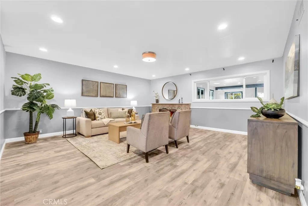 1879 E Cyrene, Carson, California 90746 home-pic-6