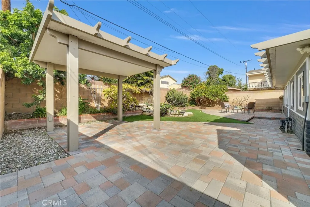 1879 E Cyrene, Carson, California 90746 home-pic-42