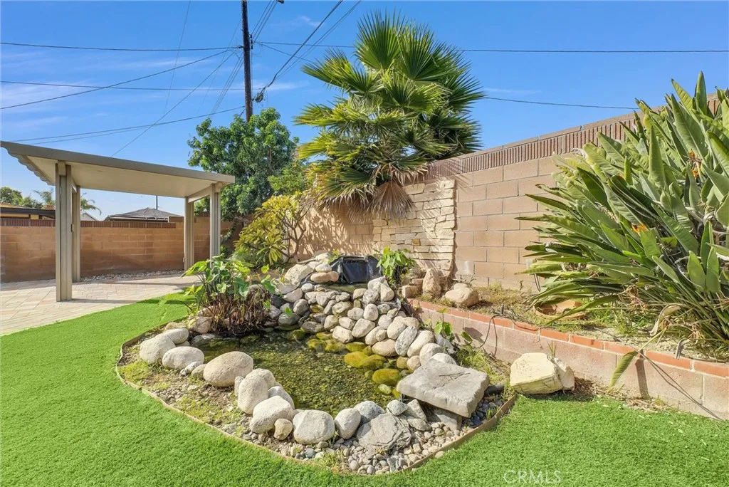 1879 E Cyrene, Carson, California 90746 home-pic-41
