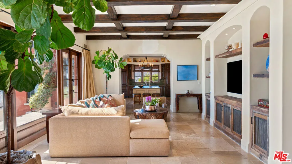 6093 Murphy Way, Malibu, California 90265 home-pic-11