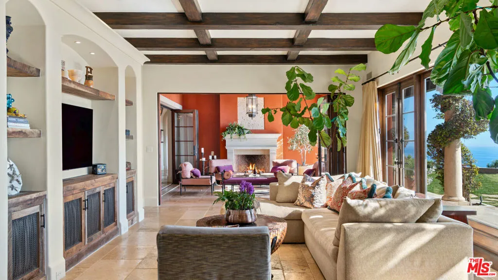 6093 Murphy Way, Malibu, California 90265 home-pic-12
