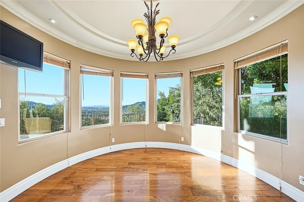 4430 Rosebank, La Canada Flintridge, California 91011 home-pic-14