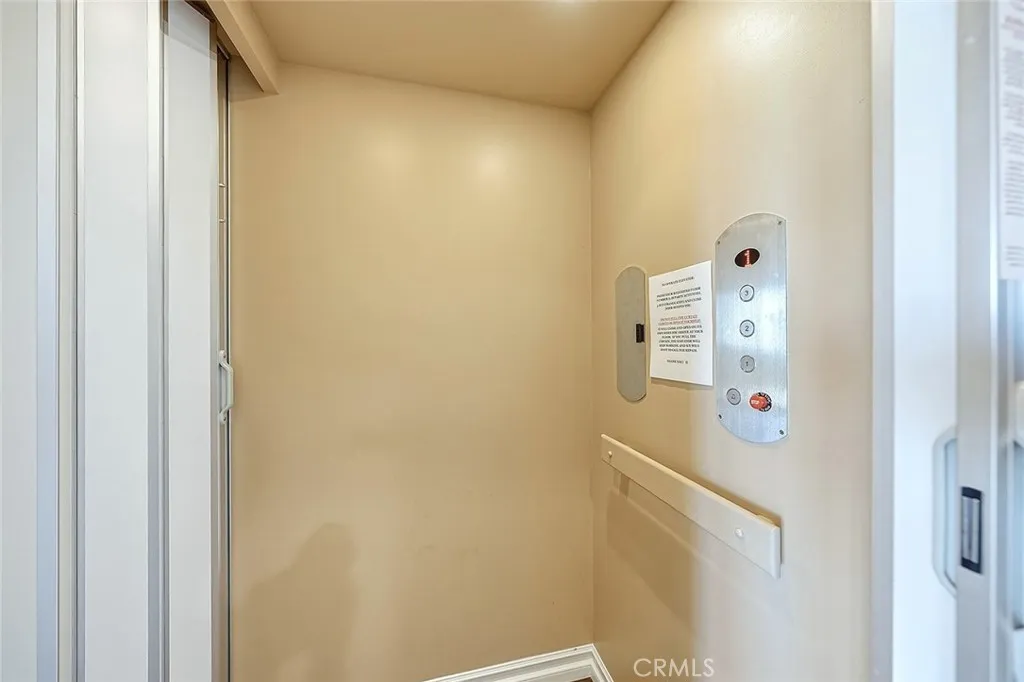 4430 Rosebank, La Canada Flintridge, California 91011 home-pic-18