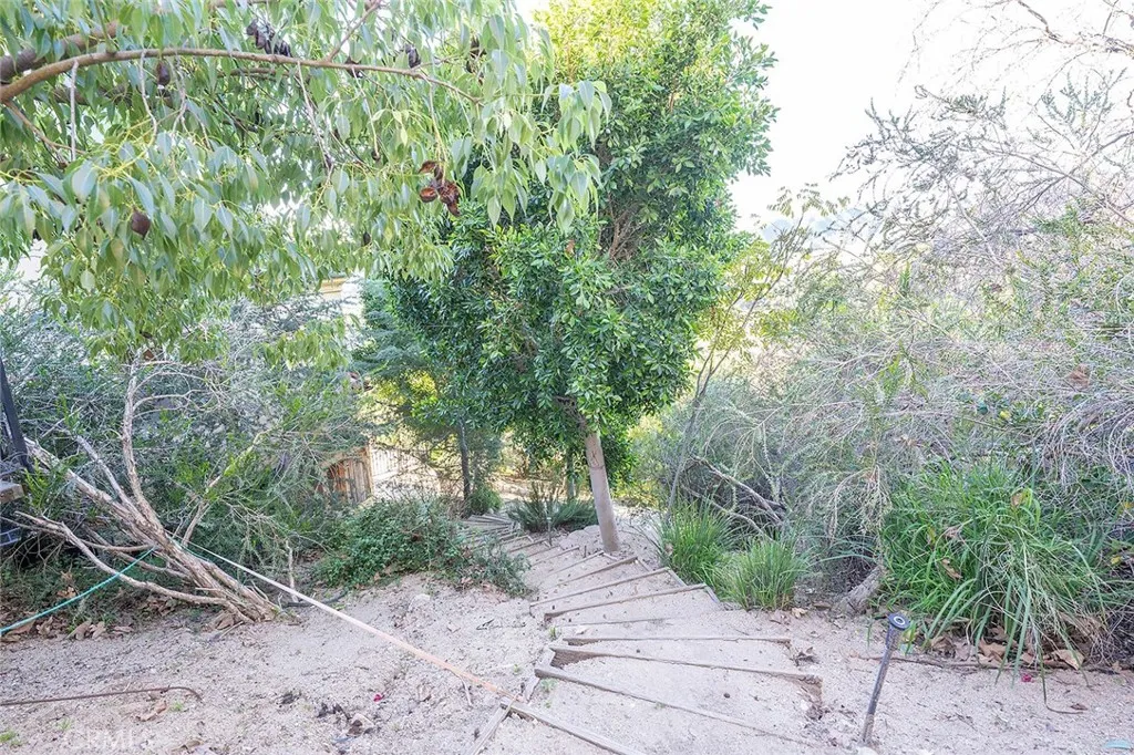 4430 Rosebank, La Canada Flintridge, California 91011 home-pic-36