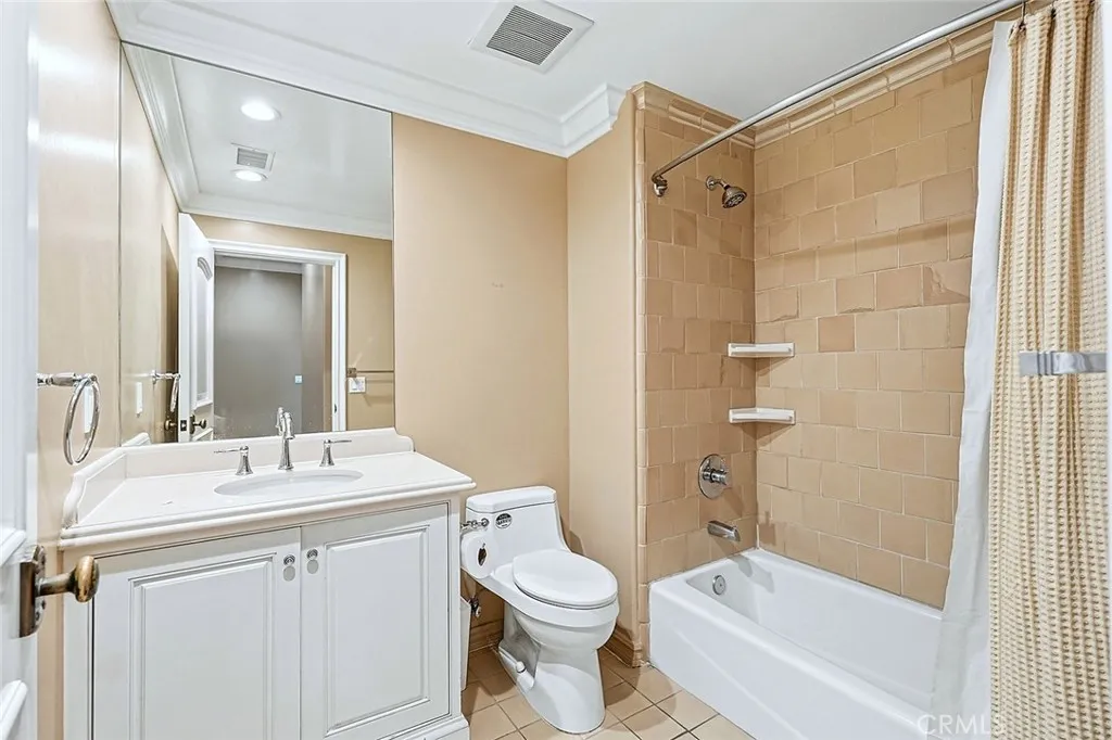 4430 Rosebank, La Canada Flintridge, California 91011 home-pic-21