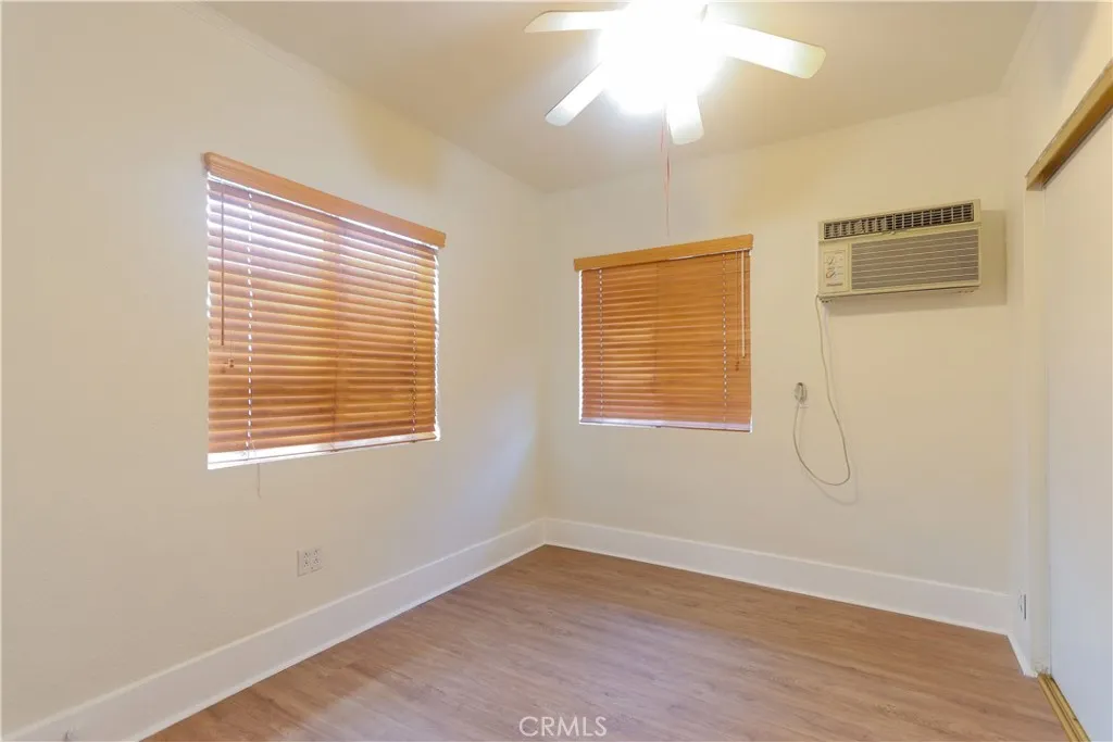 1111 W 54th, Los Angeles, California 90037 home-pic-6