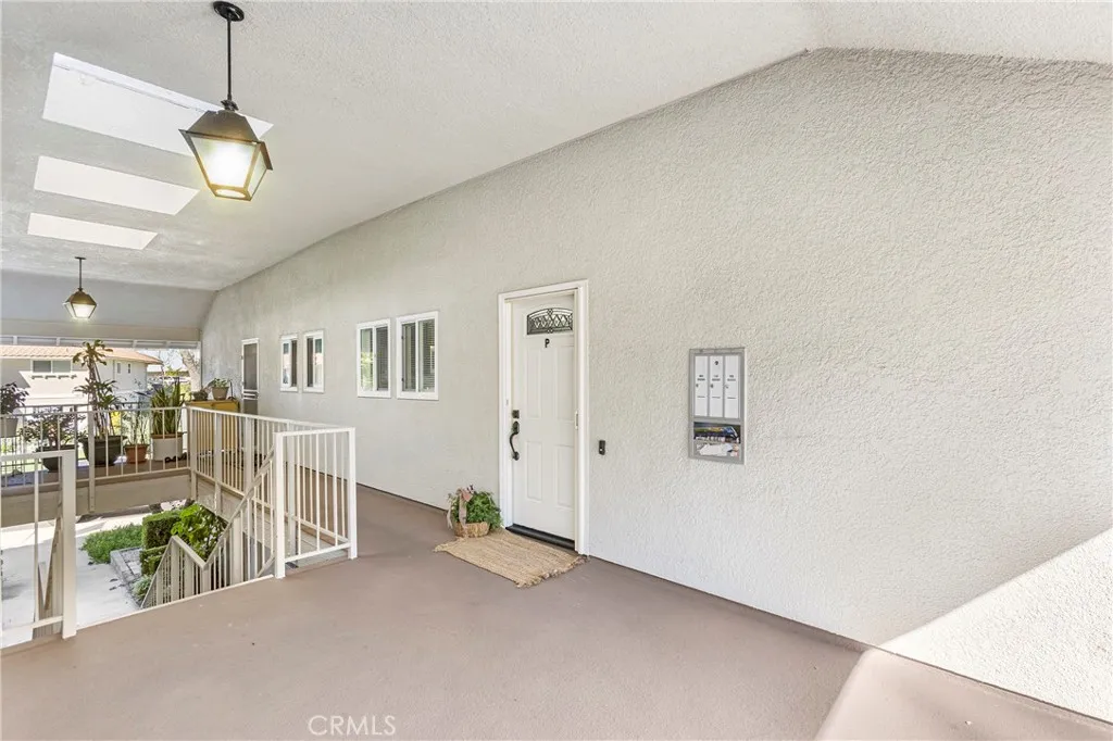 2046 Via Mariposa E Unit P, Laguna Woods, California 92637 home-pic-24