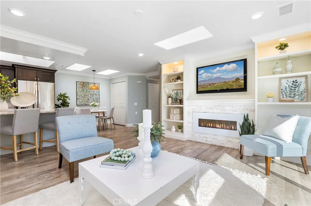 2046 Via Mariposa E Unit P, Laguna Woods, California 92637 home-pic-6