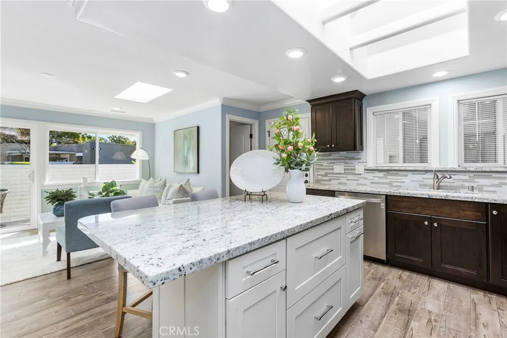 2046 Via Mariposa E Unit P, Laguna Woods, California 92637 home-pic-1