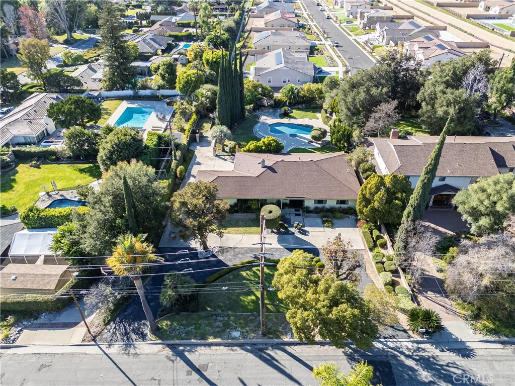 569 N Barranca Avenue, Glendora, California 91741 home-pic-46