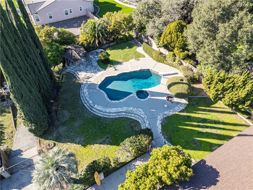 569 N Barranca Avenue, Glendora, California 91741 home-pic-47