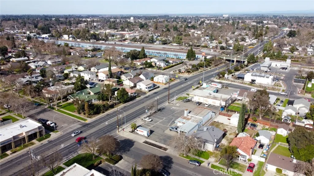 15 E 22nd, Merced, California 95340 home-pic-43