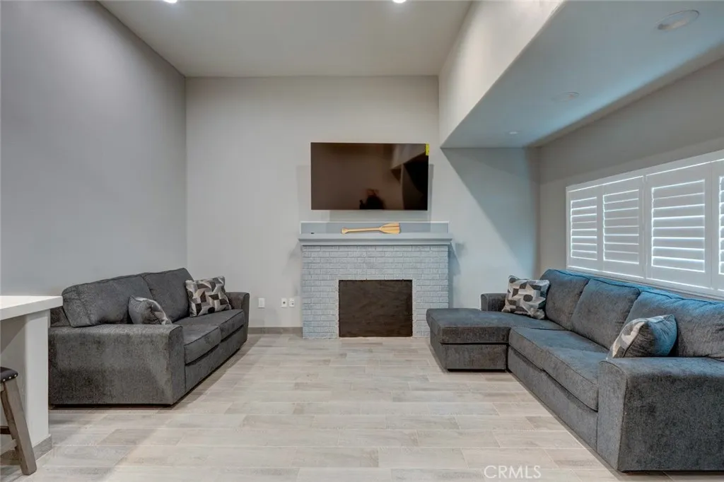 15 E 22nd, Merced, California 95340 home-pic-10