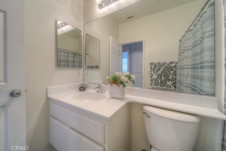 11660 Desert Falls, Adelanto, California 92301