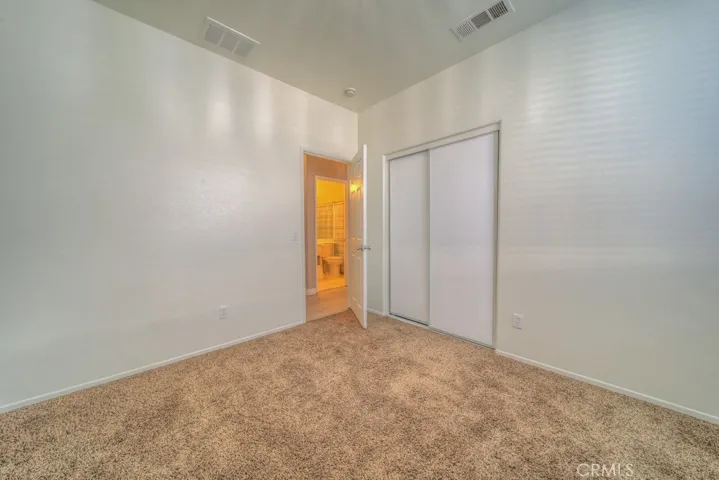 11660 Desert Falls, Adelanto, California 92301