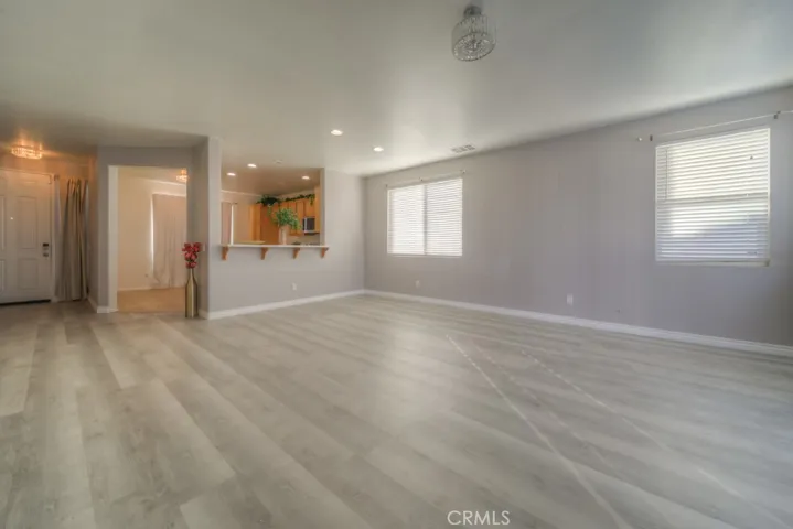 11660 Desert Falls, Adelanto, California 92301