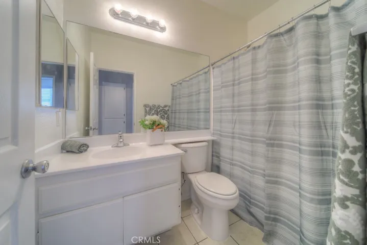 11660 Desert Falls, Adelanto, California 92301