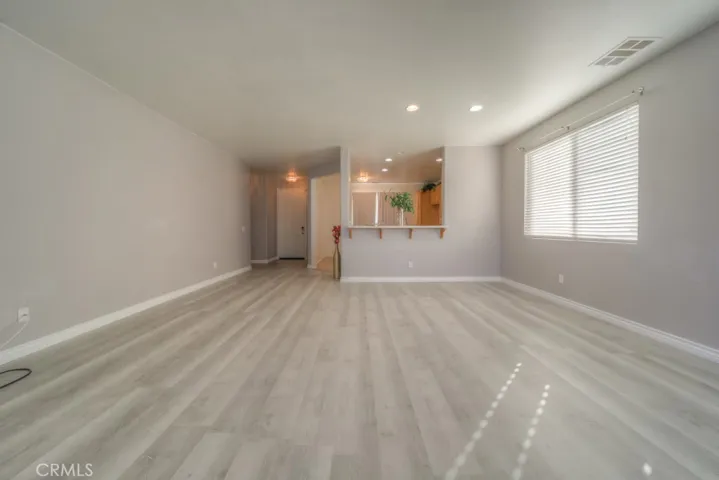 11660 Desert Falls, Adelanto, California 92301