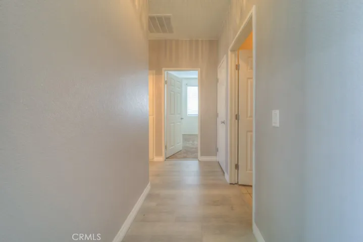 11660 Desert Falls, Adelanto, California 92301