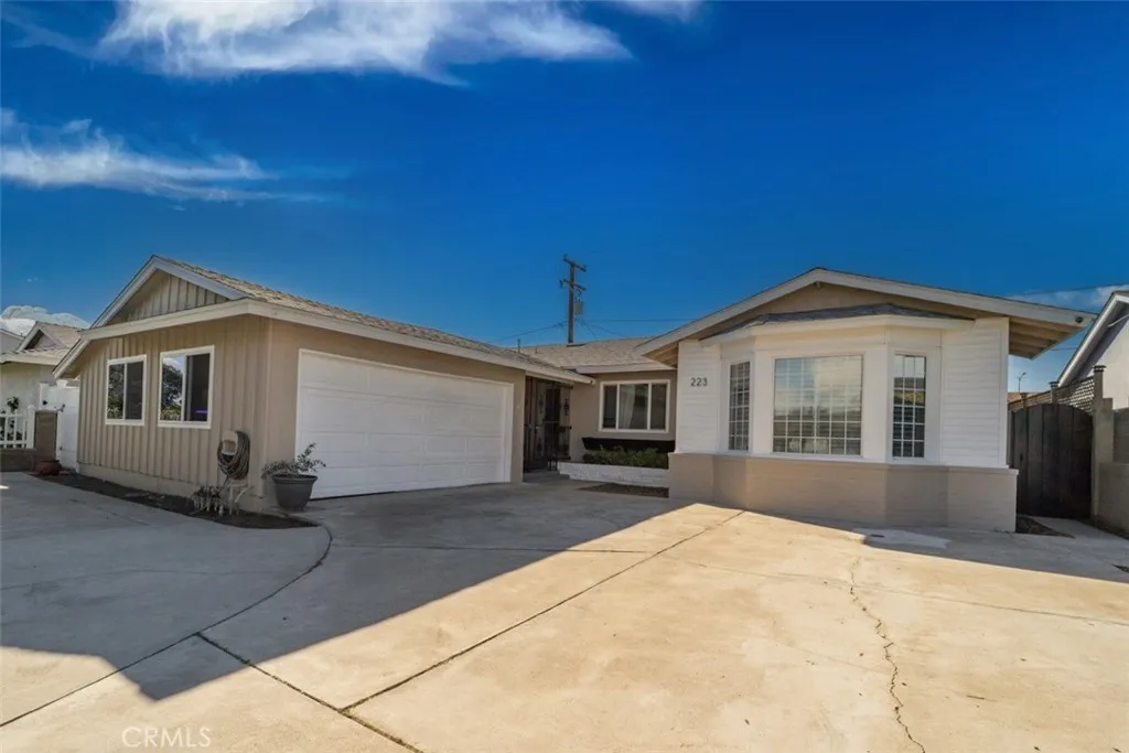 223 S Emerald Street, Anaheim, California 92804 home-pic-0