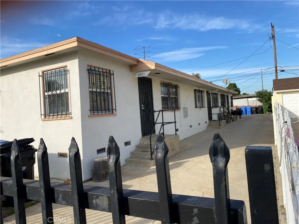2511 Exposition, Los Angeles, California 90018 home-pic-1