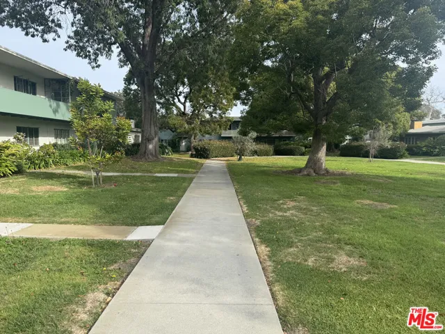 5259 1/2 Village Green, Los Angeles, California 90016