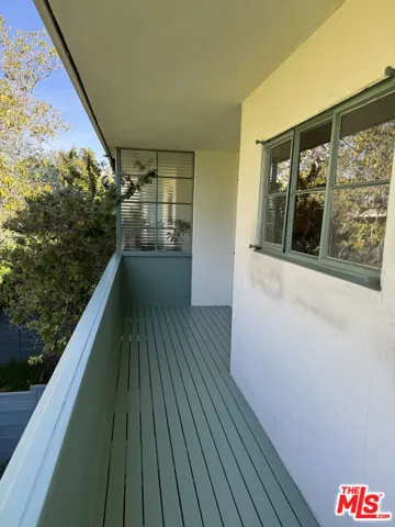 5259 1/2 Village Green, Los Angeles, California 90016