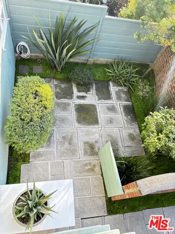 5259 1/2 Village Green, Los Angeles, California 90016