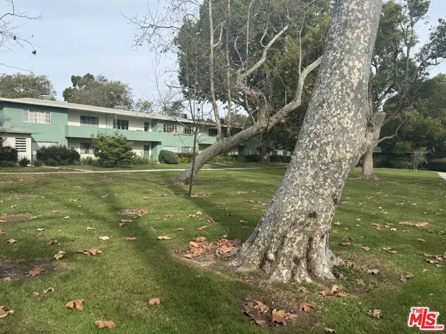 5259 1/2 Village Green, Los Angeles, California 90016