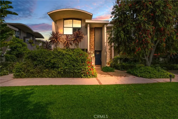 13231 Fiji Way H, Marina Del Rey, California 90292