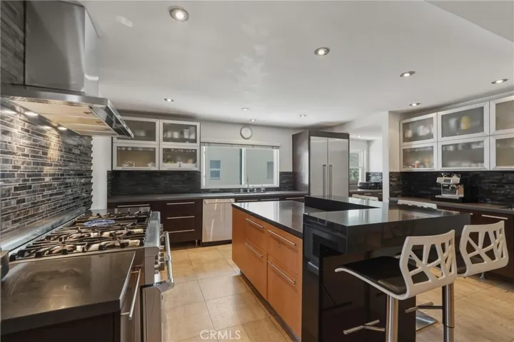 13231 Fiji Way H, Marina Del Rey, California 90292