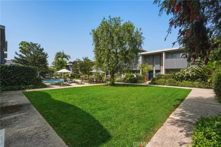 13231 Fiji Way H, Marina Del Rey, California 90292