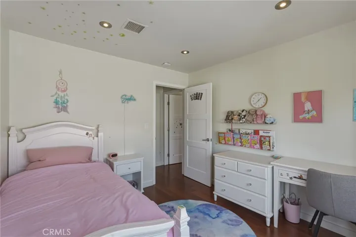 13231 Fiji Way H, Marina Del Rey, California 90292