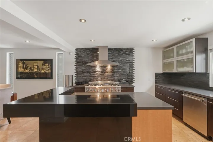 13231 Fiji Way H, Marina Del Rey, California 90292