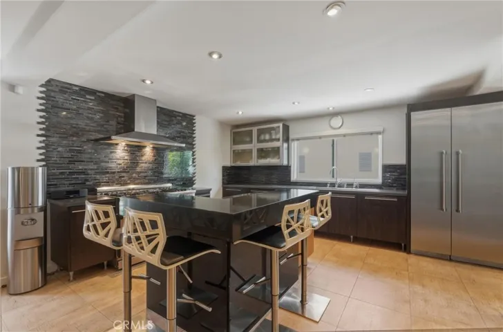 13231 Fiji Way H, Marina Del Rey, California 90292