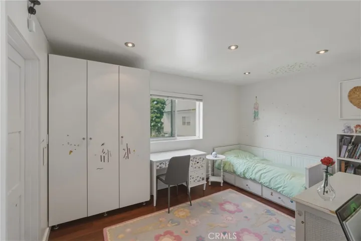 13231 Fiji Way H, Marina Del Rey, California 90292