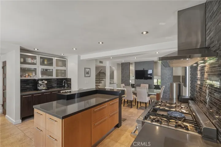 13231 Fiji Way H, Marina Del Rey, California 90292