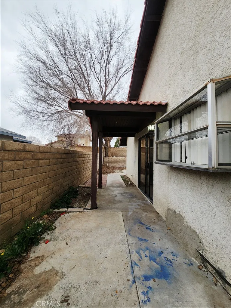 12850 Bermuda Dunes Drive, Victorville, California 92395 home-pic-31