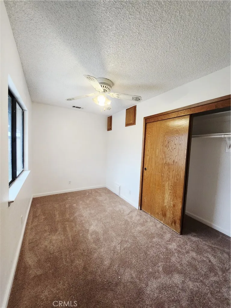 12850 Bermuda Dunes Drive, Victorville, California 92395 home-pic-16