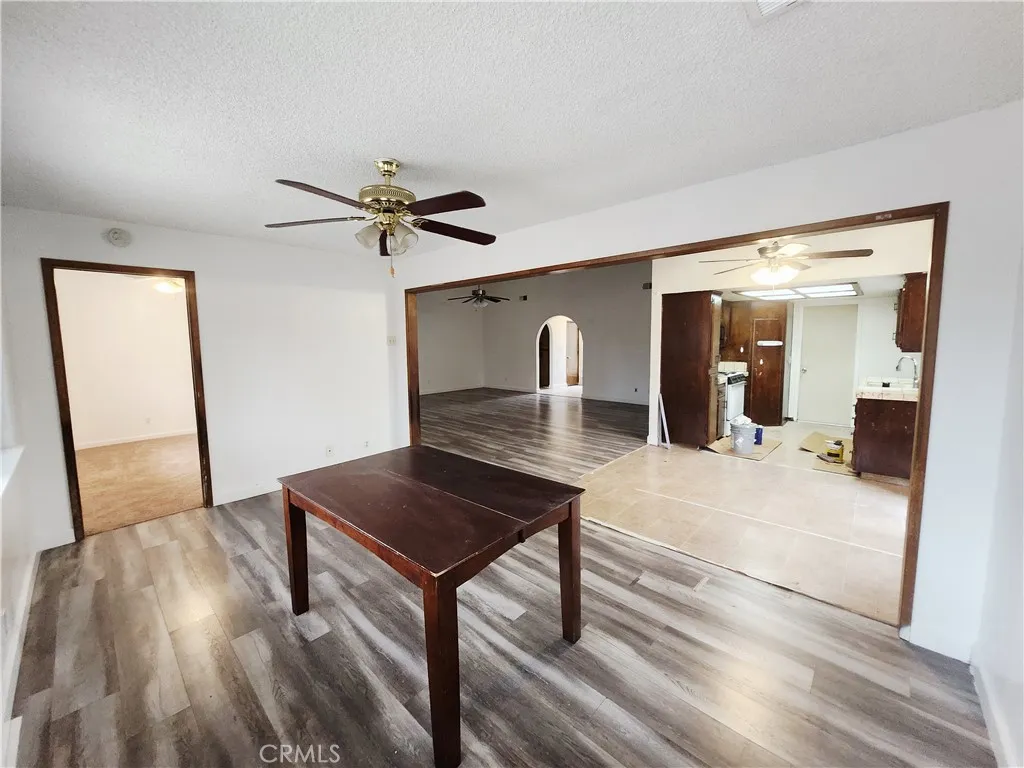 12850 Bermuda Dunes Drive, Victorville, California 92395 home-pic-19