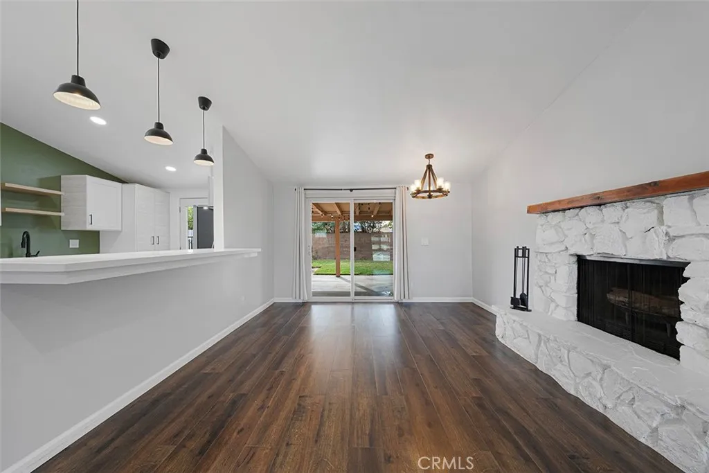 19324 Fairweather, Canyon Country, California 91351 home-pic-11