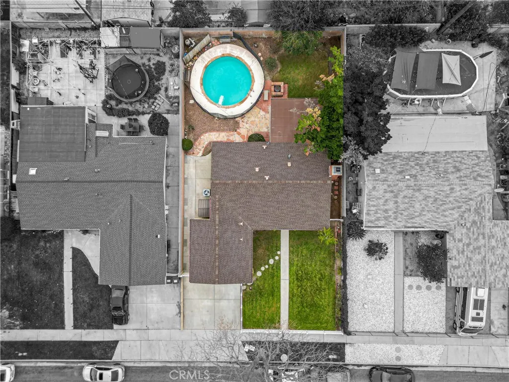 19324 Fairweather, Canyon Country, California 91351 home-pic-2