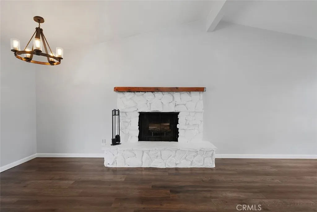 19324 Fairweather, Canyon Country, California 91351 home-pic-16