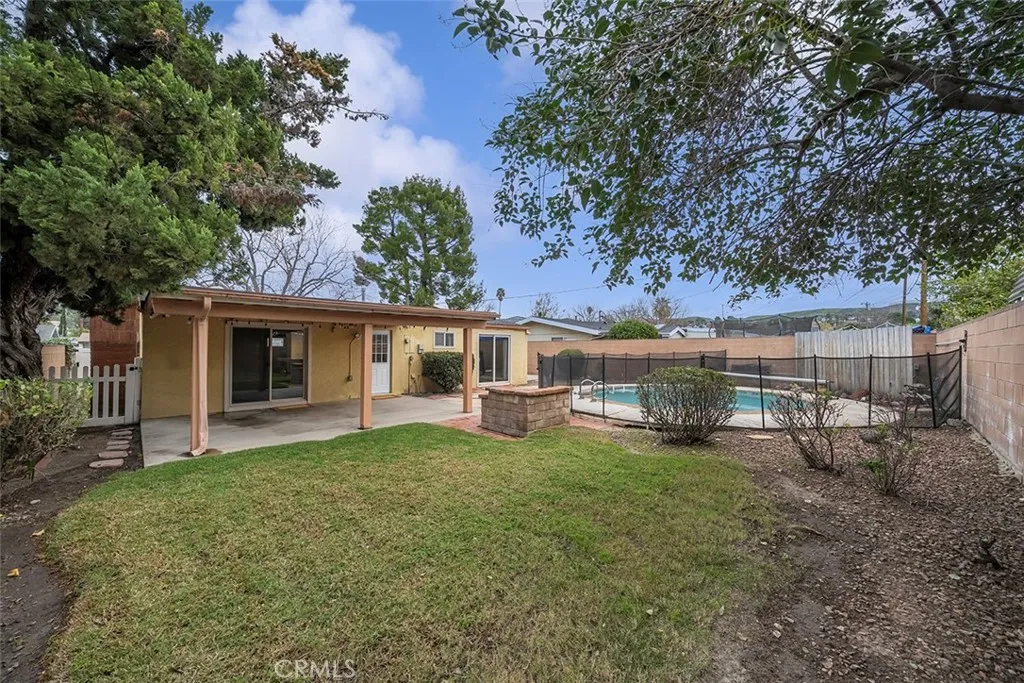 19324 Fairweather, Canyon Country, California 91351 home-pic-36