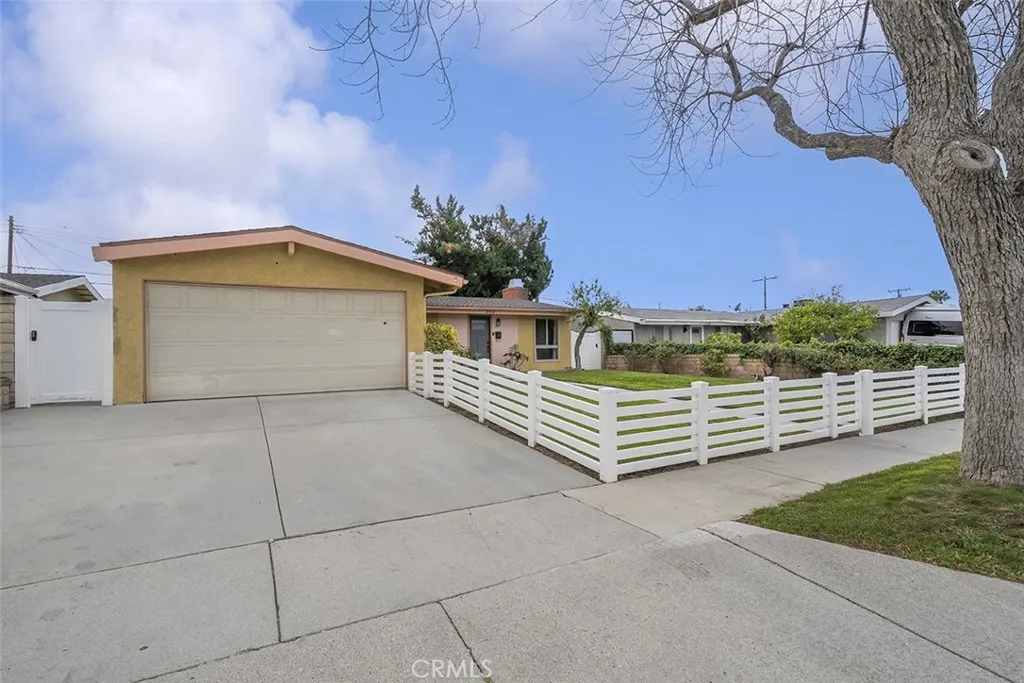 19324 Fairweather, Canyon Country, California 91351 home-pic-44