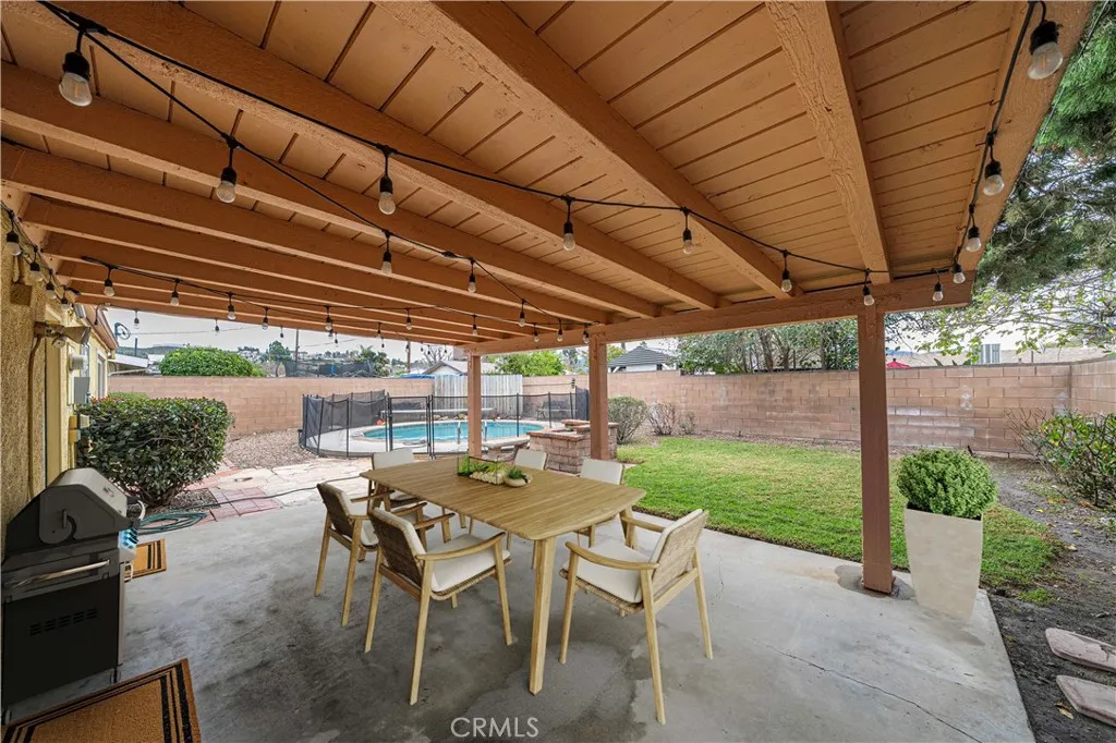 19324 Fairweather, Canyon Country, California 91351 home-pic-35